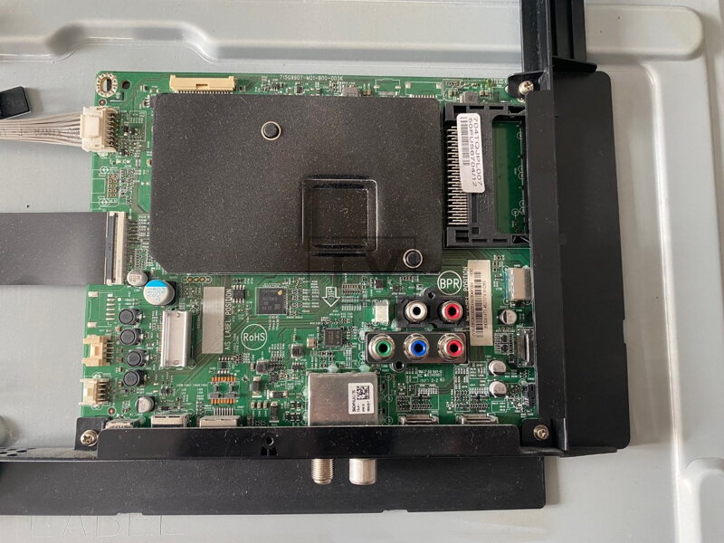715G9907-M01-B00-005K Philips 50PUS6704/12 použitý diel 715G9907-M01-B00-005K Philips 50PUS6704/12 použitý diel