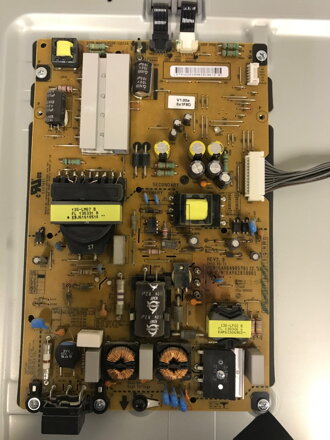 EAX64905701 (2.5) LG 42LA740S použité náhradné diely