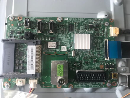 BN41-01897A Samsung UE32EH4003W použité náhradné diely