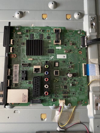 BN41-01958B Samsung UE40F5570SS použité náhradné diely